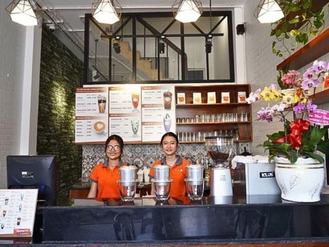 Express Cafe quầy phục vụ
